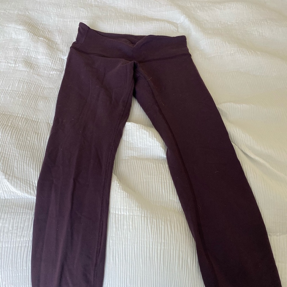 Lululemon wunder under leggings size 4